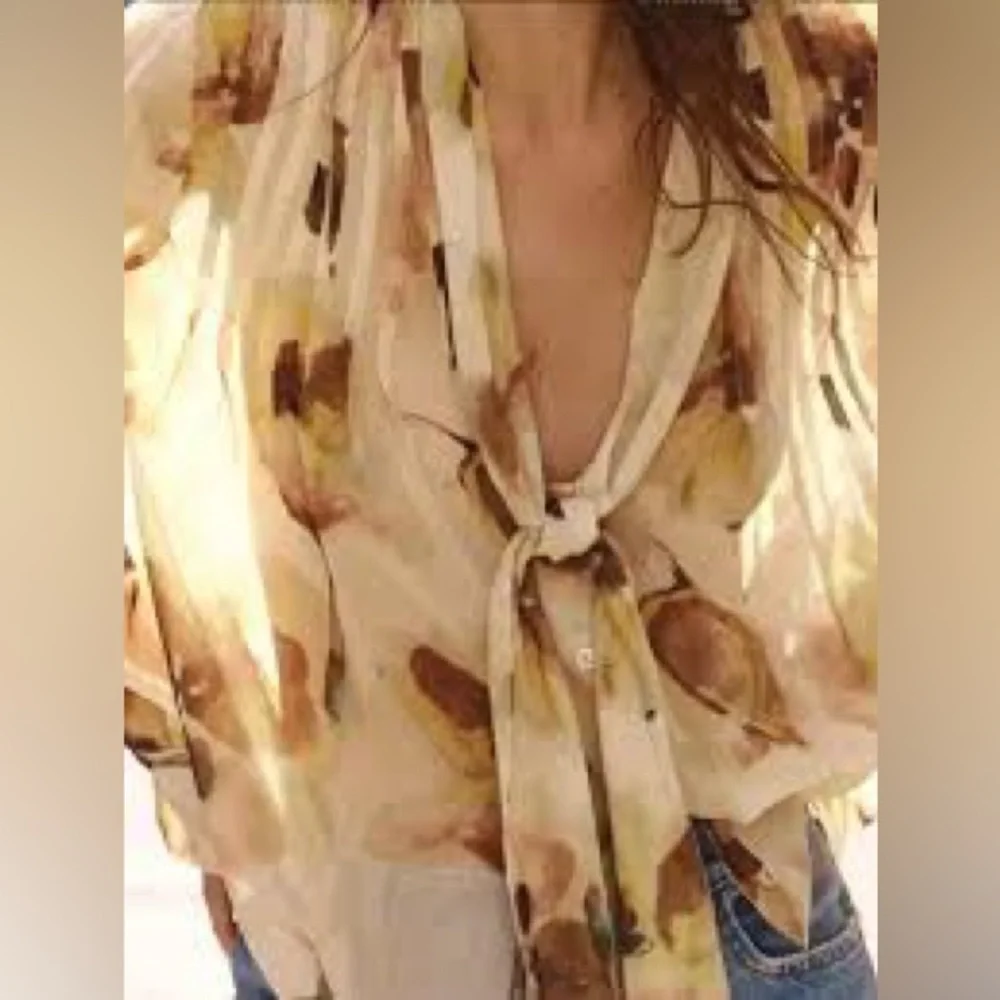 ZARA Scarf Detail Floral Print Oversized Shirt | Ecru/Yellow - Picture 2 of 14